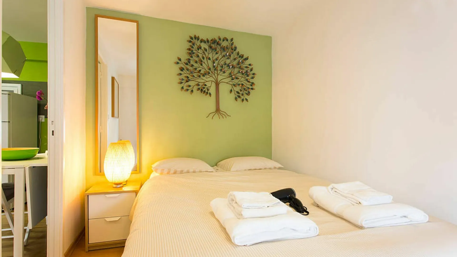 Contemporary By Apartments Alfama Lisbon